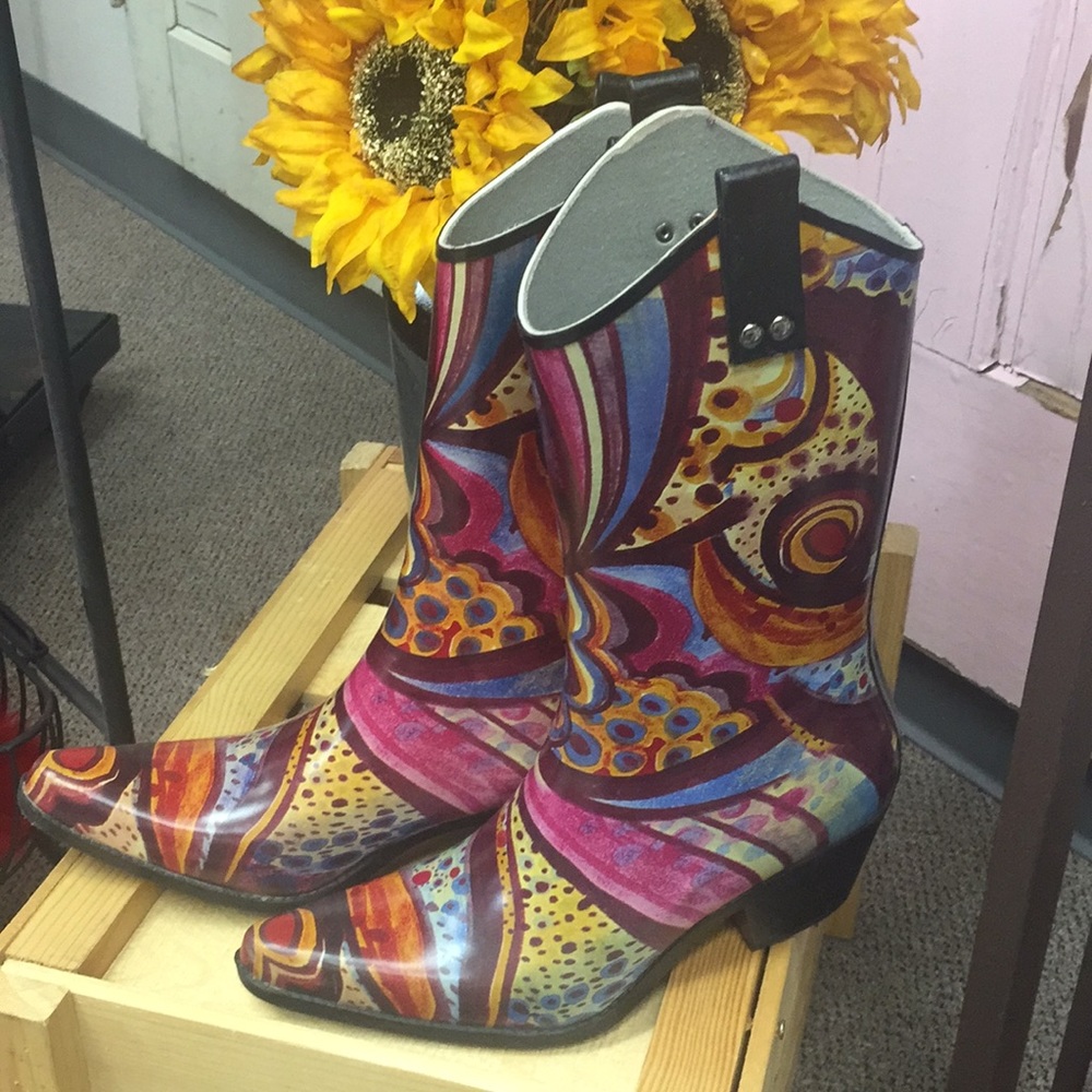 Nomad rubber boots